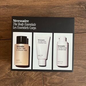 Necessaire Body Essentials Set